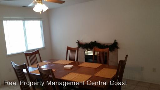 Building Photo - 1811 Mesa Rd