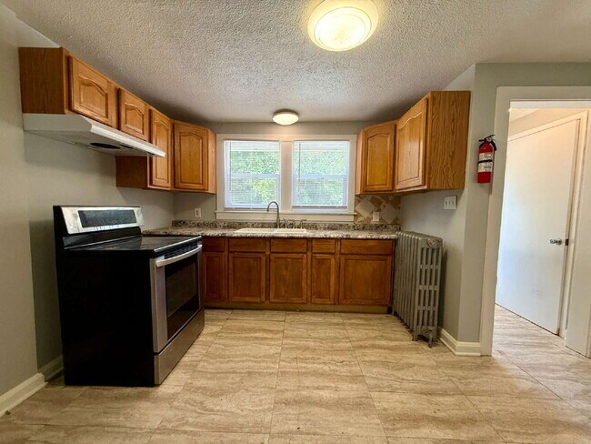 Building Photo - 5036 S 92nd St