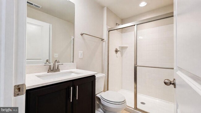 Foto del edificio - 4809 Vista Green Ln