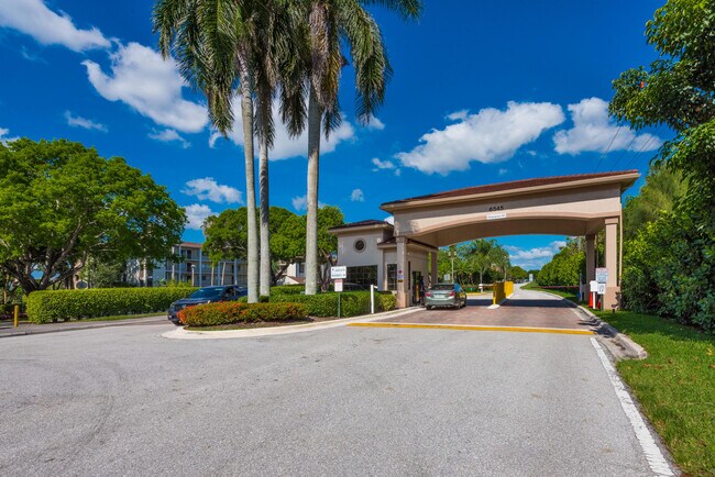 Building Photo - 7300 Amberly Ln