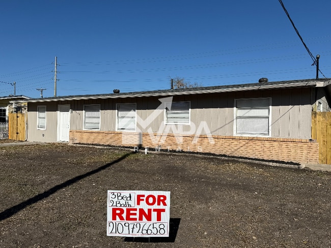 Building Photo - 1994 Springvale Dr