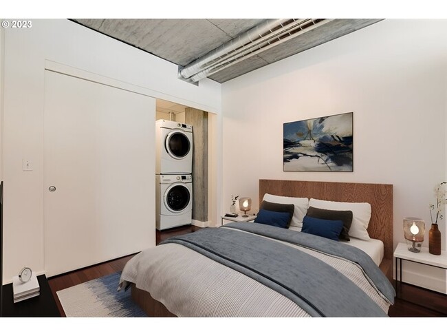 Photo - 1926 W Burnside St Apartment