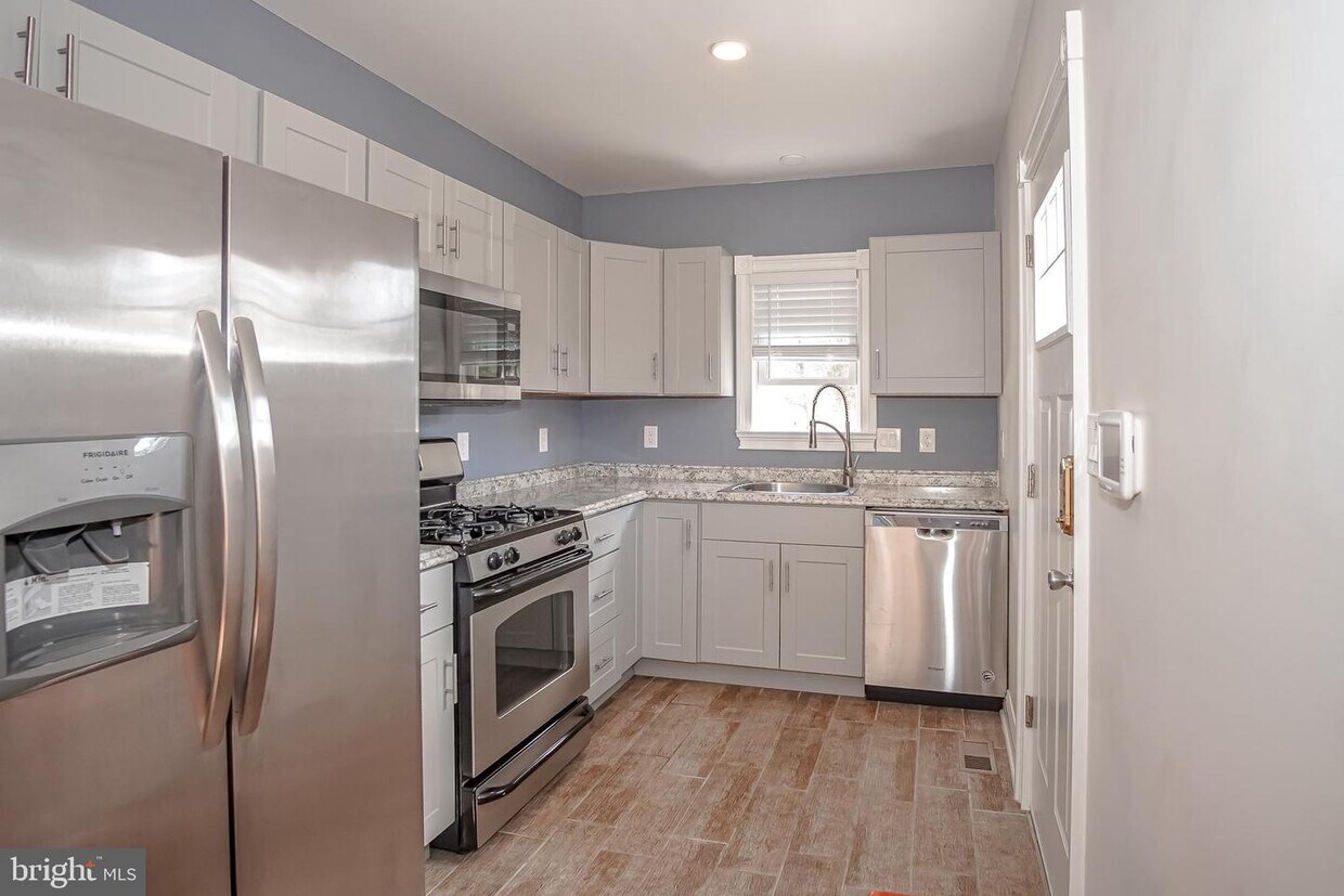 Primary Photo - 3613 N Delsea Dr