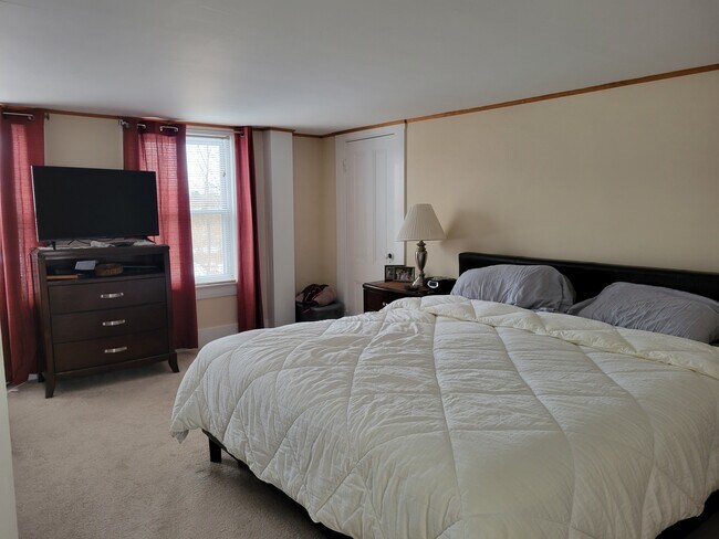 Foto del edificio - 106 Emerson Ave