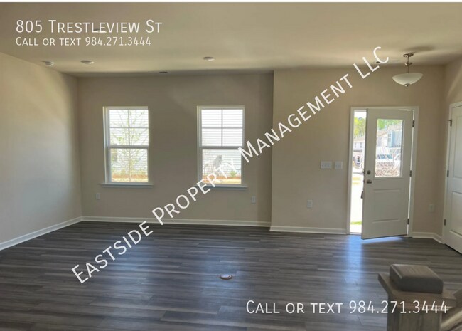 Foto del edificio - 805 Trestleview St