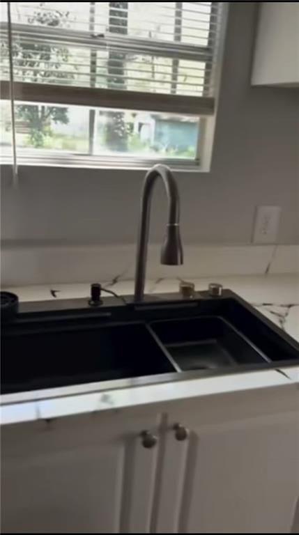 Foto del edificio - 1345 Maple St