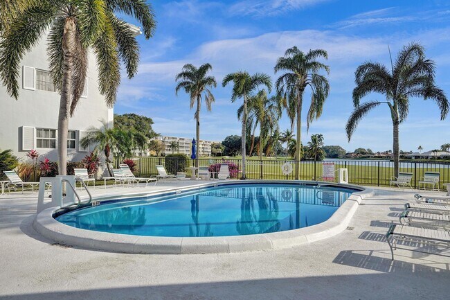 Foto del edificio - 169 Atlantis Blvd