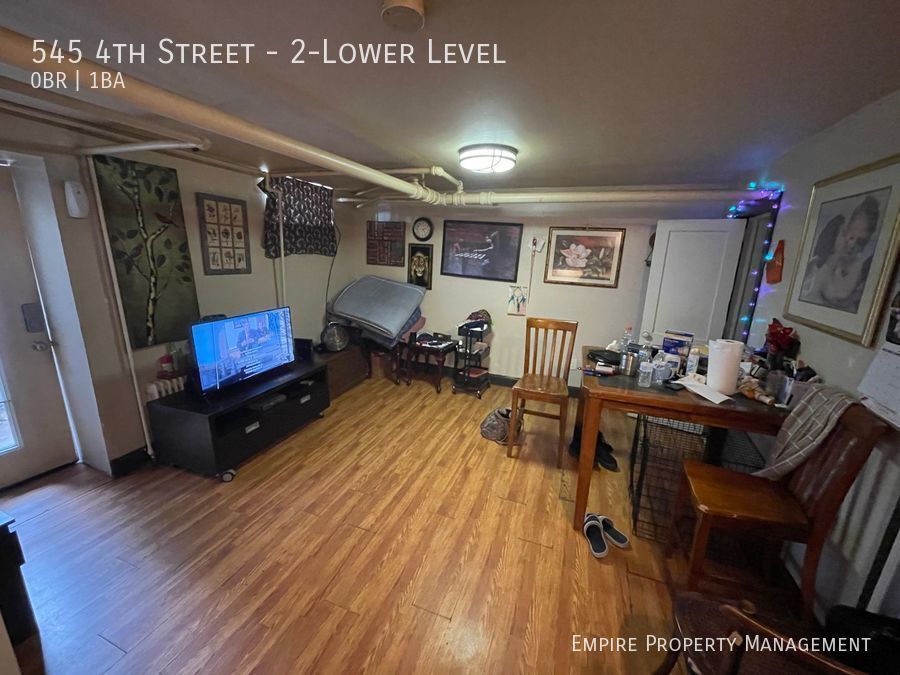 Building Photo - Lower level: Studio / 1 Bathroom Apartment...