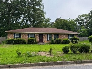 Building Photo - 2316 Woodland Rd