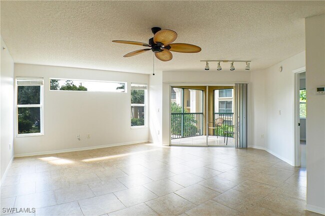 Foto del edificio - 8861 colonnades Ct W