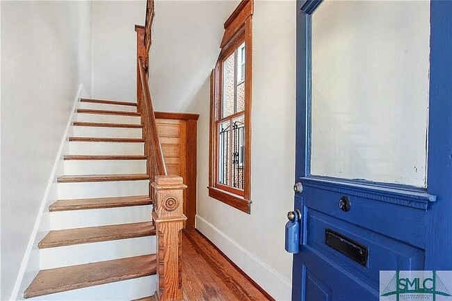Building Photo - 503 E 40th St