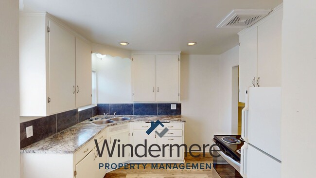 Building Photo - StJohn1018