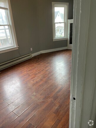 Building Photo - 306 Ridge Ave
