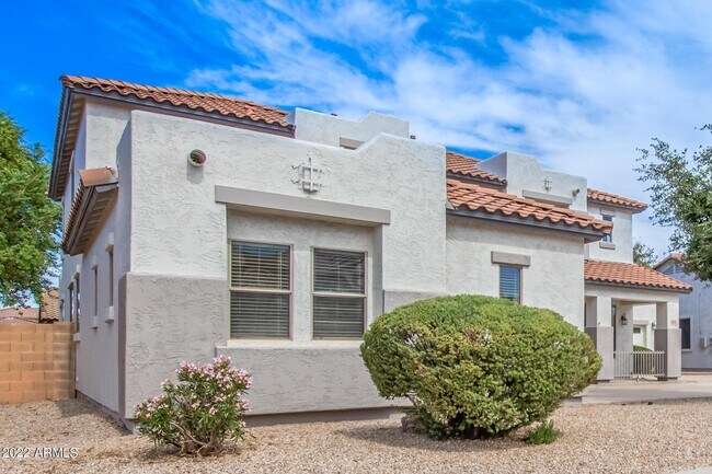 Foto del edificio - 19718 E Mayberry Rd