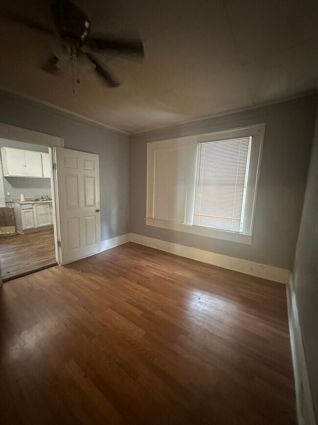 Foto del edificio - 643 Heard Ave