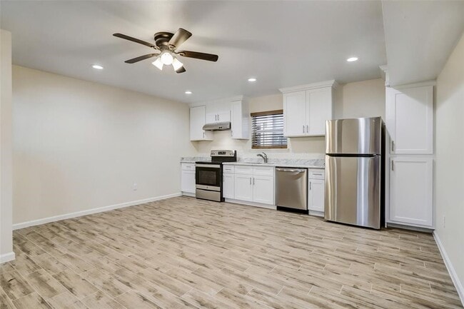 Foto del edificio - 6212 Alderson St