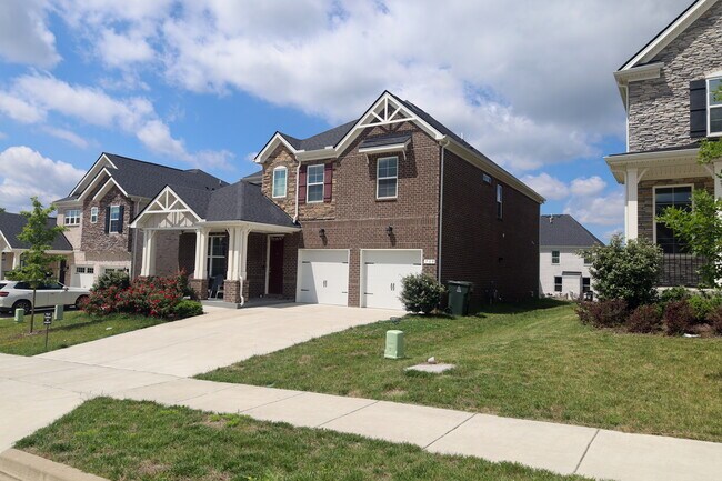 Building Photo - 709 Parthenia Ln