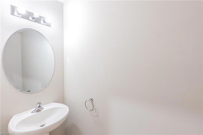 Foto del edificio - 15091 Wildflower Cir