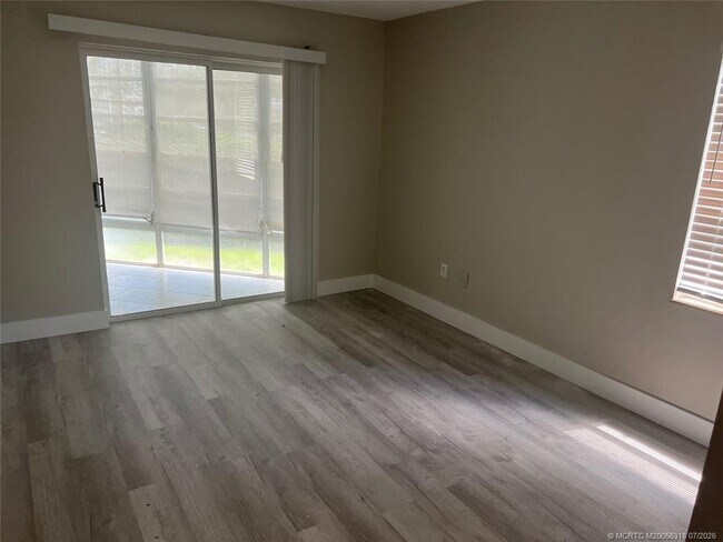 Foto del edificio - 3236 SE Aster Ln