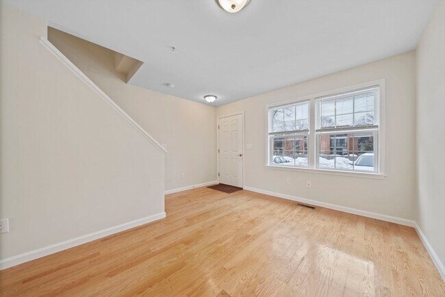 Foto del edificio - 285 Lake St