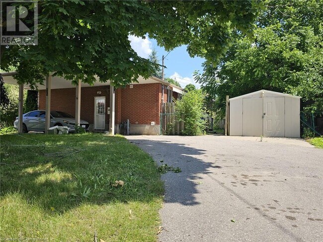 Photo du bâtiment - 168 Winston Blvd