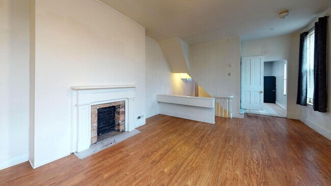 Photo - 26 W Hollister St Apartment