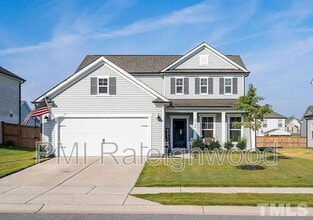 Building Photo - 2124 Fox Chapel Pl