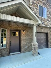 Building Photo - 128 Sitz Dr