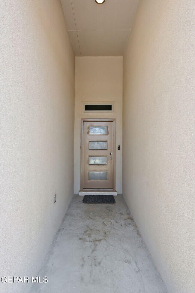 Building Photo - 532 Oakmont