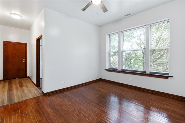 Foto del edificio - 3604 W 15th St