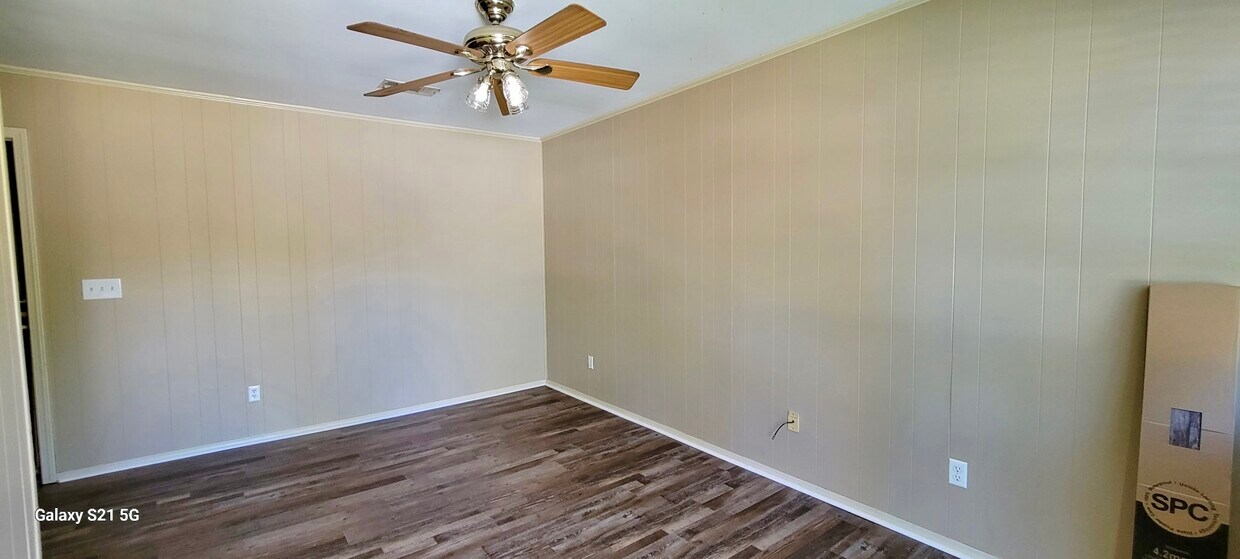 Building Photo - 436 Helen St