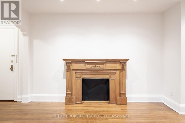 Building Photo - 480 Oriole Pkwy