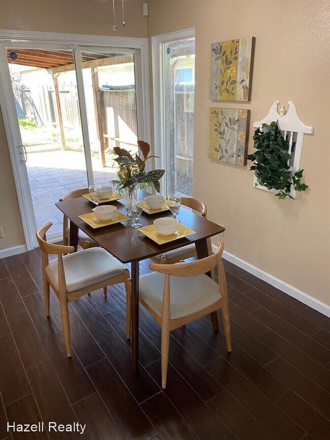 Foto del edificio - 3 br, 2 bath House - 5520 Sampson Blvd