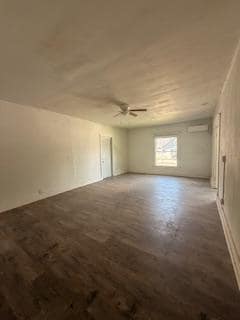Building Photo - 1306 W 7th St