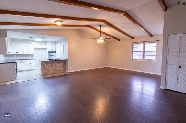 Foto del edificio - 4646 Sierra Madre Dr