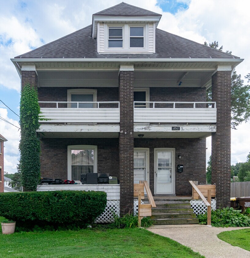Foto principal - 1641 5th Ave