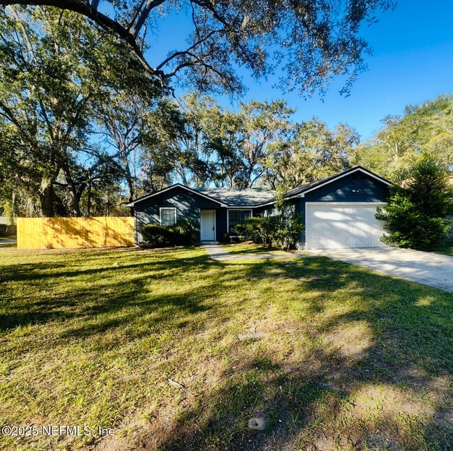 Foto del edificio - 7491 Countryman Ln