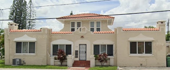 Photo - 1122 SW 17th Ave House