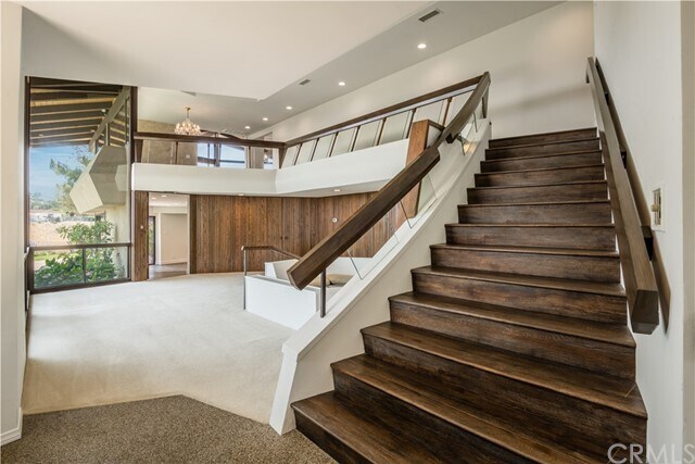 Building Photo - 27036 Sunnyridge Rd