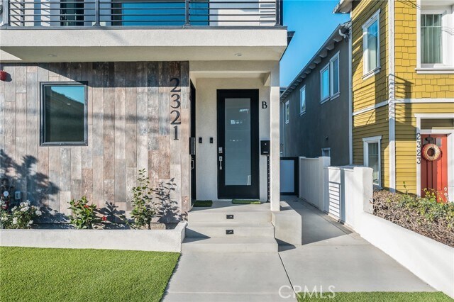 Building Photo - 2321 Vanderbilt Ln