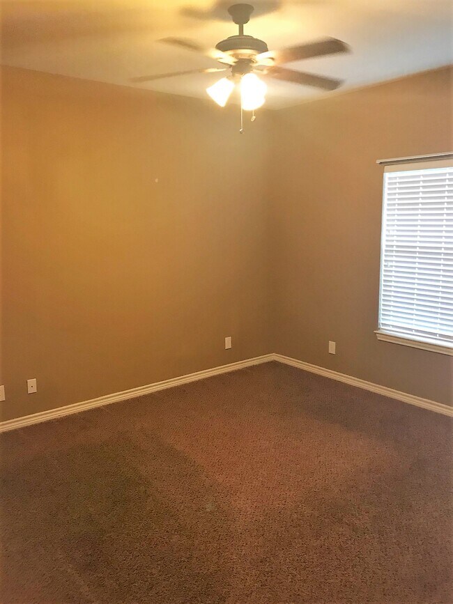 Foto del edificio - 4251 Castlegate Dr