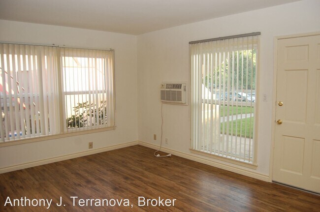 Building Photo - 1504 N Buena Vista St