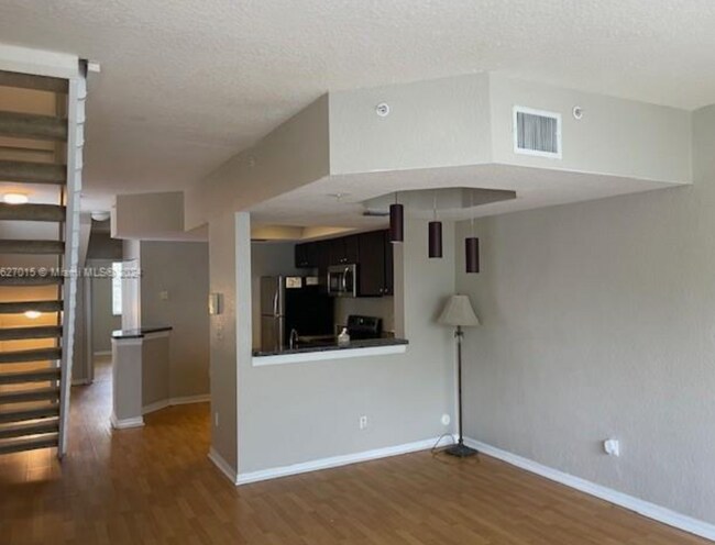 Foto del edificio - 781 SW 148th Ave