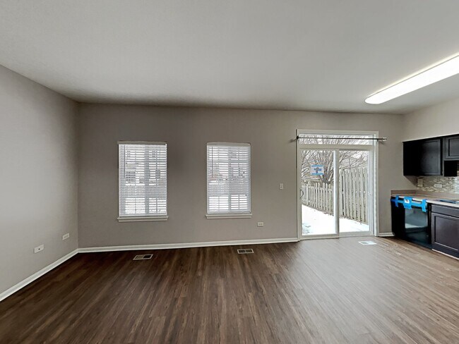 Building Photo - 1416 Dahlgren Lane