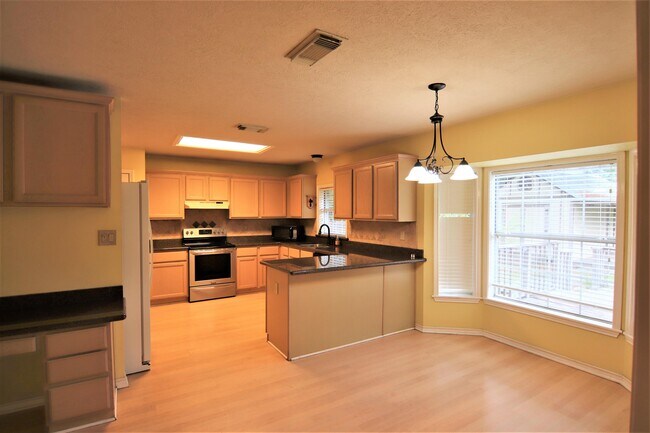 Foto del edificio - 160 Hunters Ct