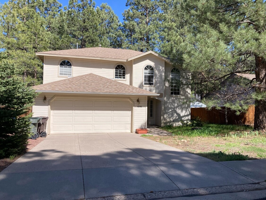 Foto principal - 4046 S Nicholas St