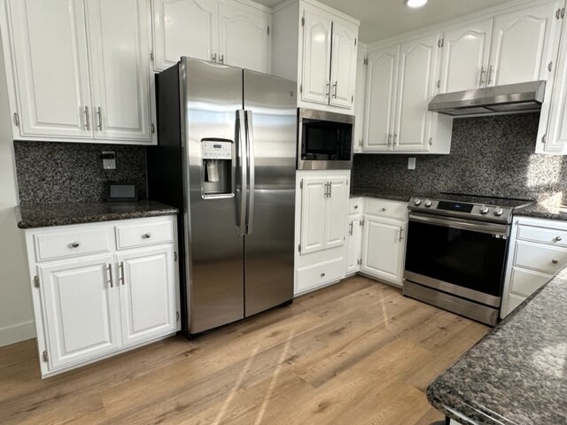 Kitchen - 1166 Johnson St