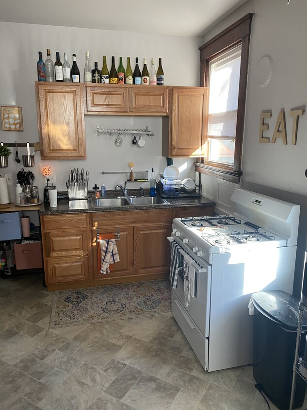 Foto principal - 375 Probasco St