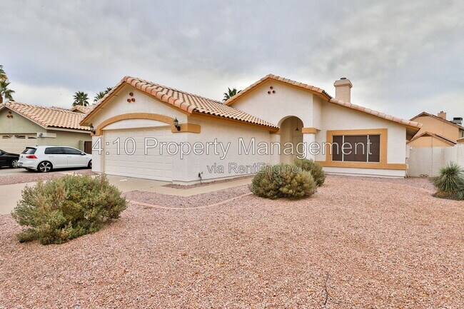 Foto del edificio - 4230 E Woodland Dr