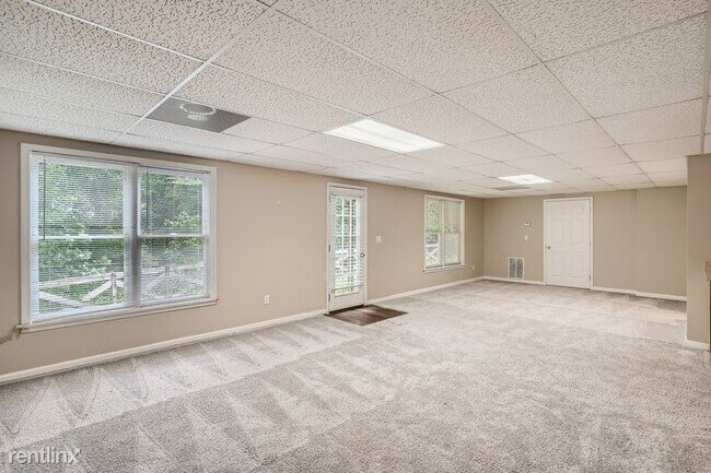 Building Photo - 5 br, 3.5 bath House - 62 Potomac Drive UNIT